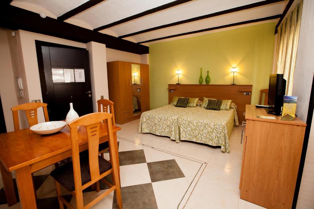 Apartahotel Al Alba Pozo Alcon Bilik gambar